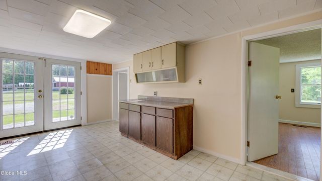 327-333 State Route 29A, Mayfield, NY 12078