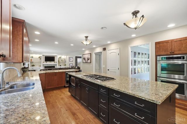 10750 Bentley Pass Lane, Symmes Twp, OH 45140