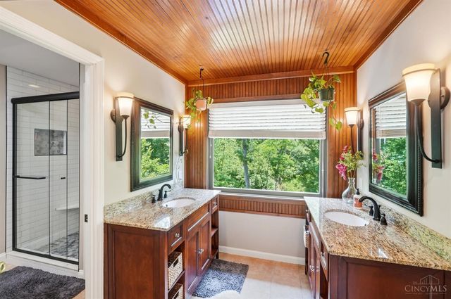 10750 Bentley Pass Lane, Symmes Twp, OH 45140