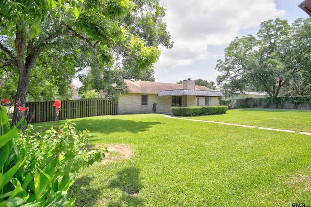 635 W Church Street, Centerville, TX 75833