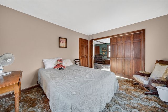 79 Cedar Ave, Swansea, MA 02777