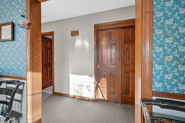 79 Cedar Ave, Swansea, MA 02777