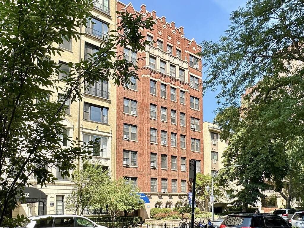 434 W Wellington Avenue 304, Chicago, IL 60657