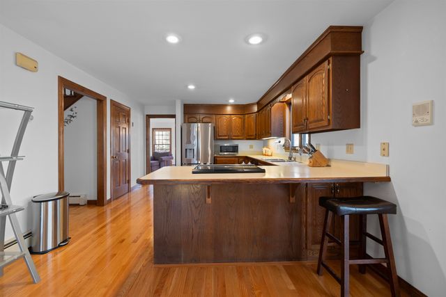 60 Cambridge Road, Hampstead, NH 03841