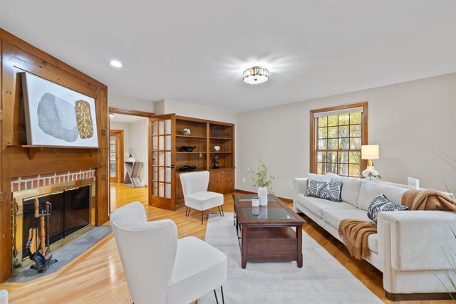 60 Cambridge Road, Hampstead, NH 03841