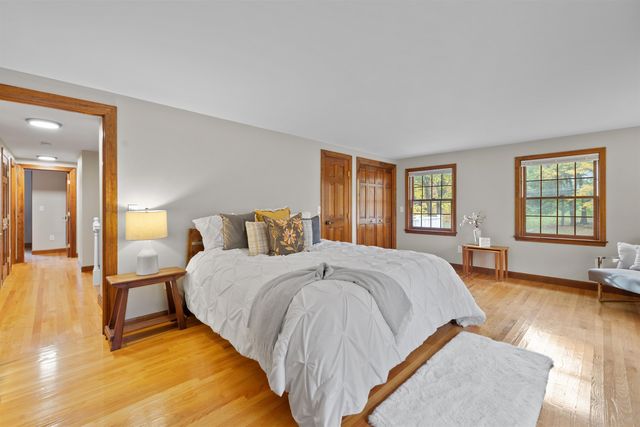60 Cambridge Road, Hampstead, NH 03841