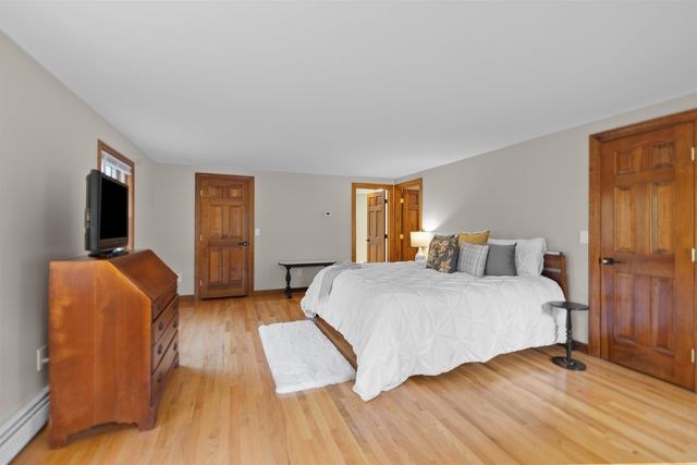 60 Cambridge Road, Hampstead, NH 03841