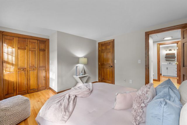 60 Cambridge Road, Hampstead, NH 03841