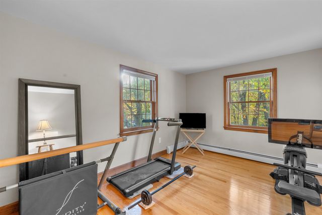 60 Cambridge Road, Hampstead, NH 03841