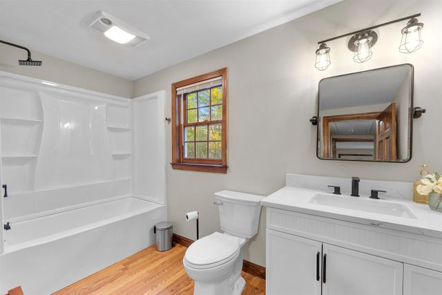 60 Cambridge Road, Hampstead, NH 03841