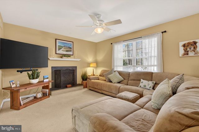 13 MAPLEWOOD LN, Mantua, NJ 08051