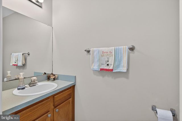 13 MAPLEWOOD LN, Mantua, NJ 08051