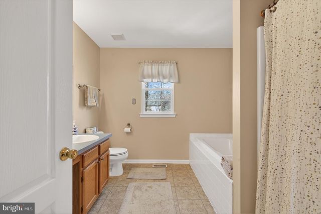 13 MAPLEWOOD LN, Mantua, NJ 08051