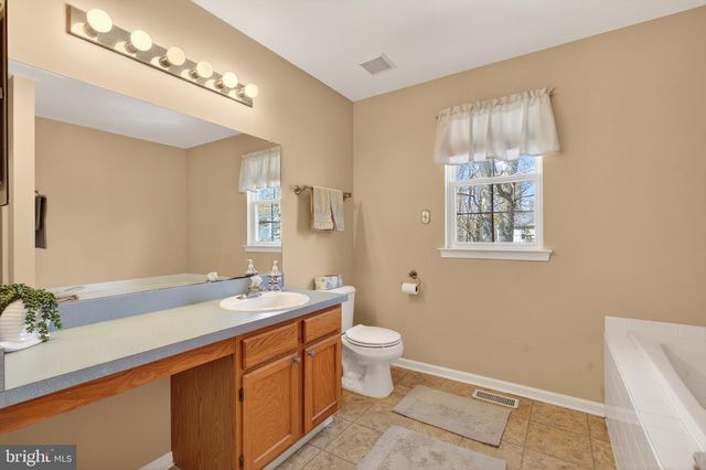 13 MAPLEWOOD LN, Mantua, NJ 08051