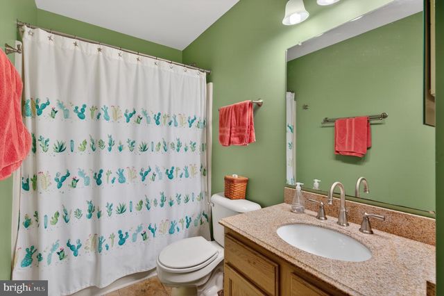 13 MAPLEWOOD LN, Mantua, NJ 08051