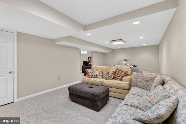 13 MAPLEWOOD LN, Mantua, NJ 08051