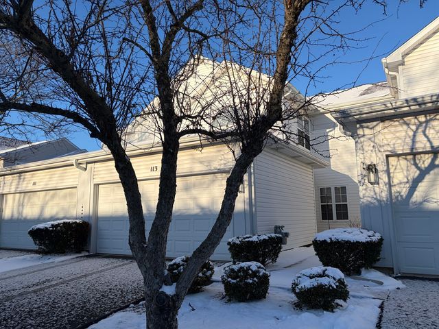 113 North Barton Trail 113, Batavia, IL 60510