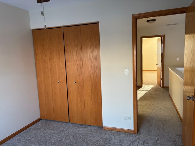 113 North Barton Trail 113, Batavia, IL 60510