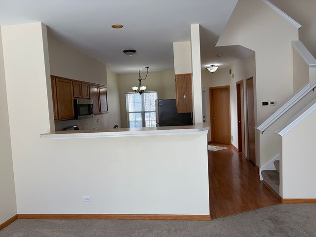 113 North Barton Trail 113, Batavia, IL 60510