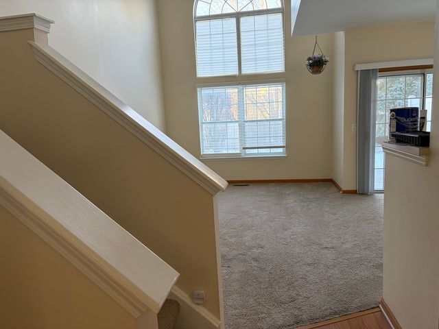 113 North Barton Trail 113, Batavia, IL 60510