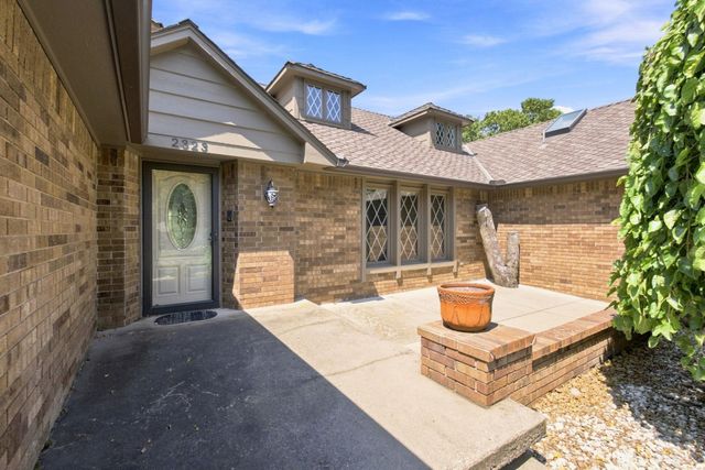 2323 N Greenleaf, Wichita, KS 67226