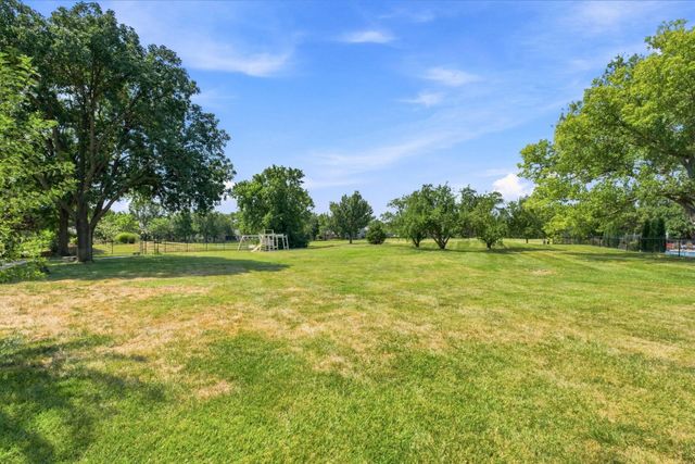 2323 N Greenleaf, Wichita, KS 67226