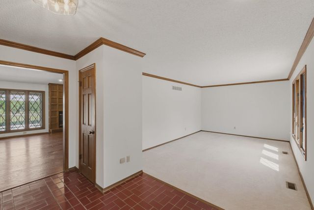 2323 N Greenleaf, Wichita, KS 67226