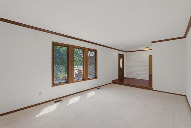 2323 N Greenleaf, Wichita, KS 67226