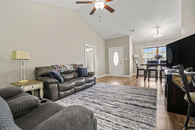 263 MacArthur Dr., Conway, SC 29527