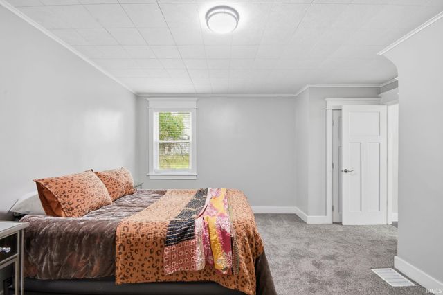 1017 S 4th Street, Lafayette, IN 47905