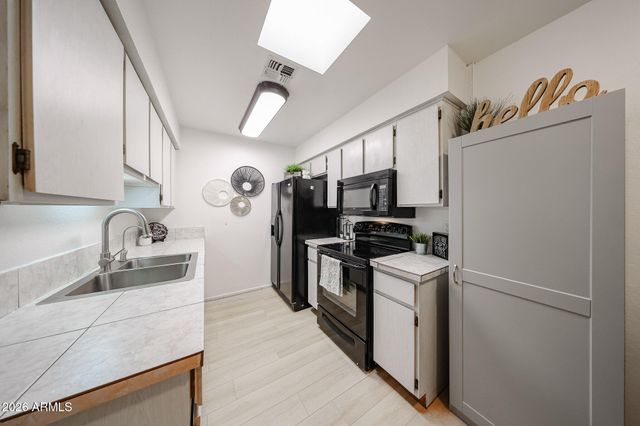 8131 N 107TH Avenue 66, Peoria, AZ 85345