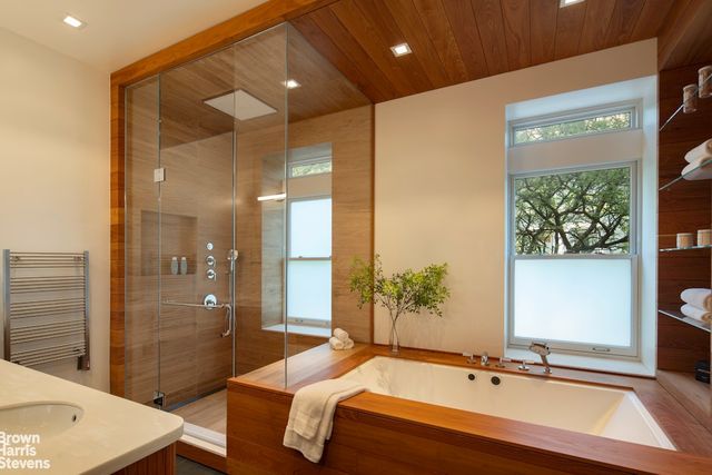 6 W 95TH Street, New York City, NY 10025