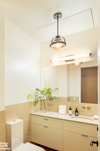 6 W 95TH Street, New York City, NY 10025