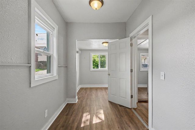 710 Baxter Street, Grand Rapids, MI 49503