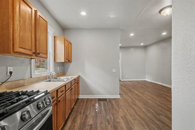 710 Baxter Street, Grand Rapids, MI 49503