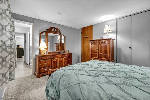 237 Spriggel Drive, Munroe Falls, OH 44262