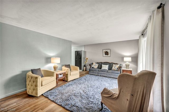 237 Spriggel Drive, Munroe Falls, OH 44262