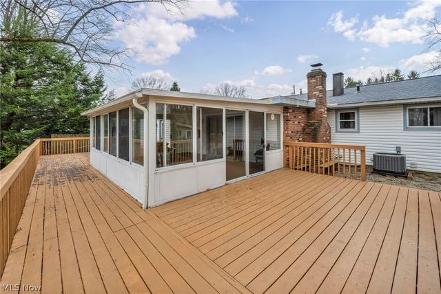 237 Spriggel Drive, Munroe Falls, OH 44262