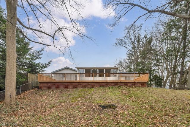 237 Spriggel Drive, Munroe Falls, OH 44262