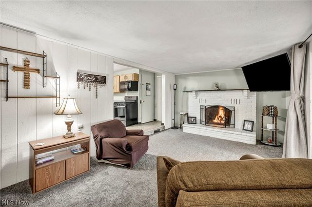 237 Spriggel Drive, Munroe Falls, OH 44262