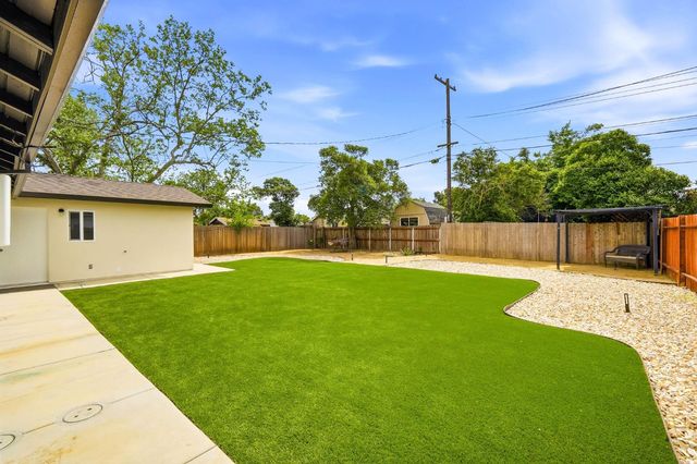 654 alamos Ave, Sacramento, CA 95815