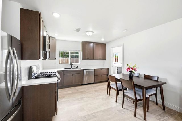 654 alamos Ave, Sacramento, CA 95815