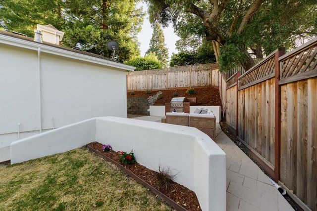 26 Torrey Oaks Court, Scotts Valley, CA 95066