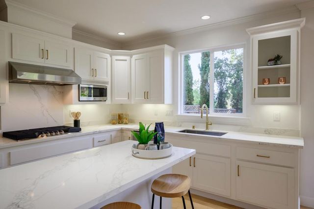 26 Torrey Oaks Court, Scotts Valley, CA 95066
