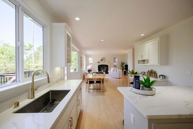 26 Torrey Oaks Court, Scotts Valley, CA 95066