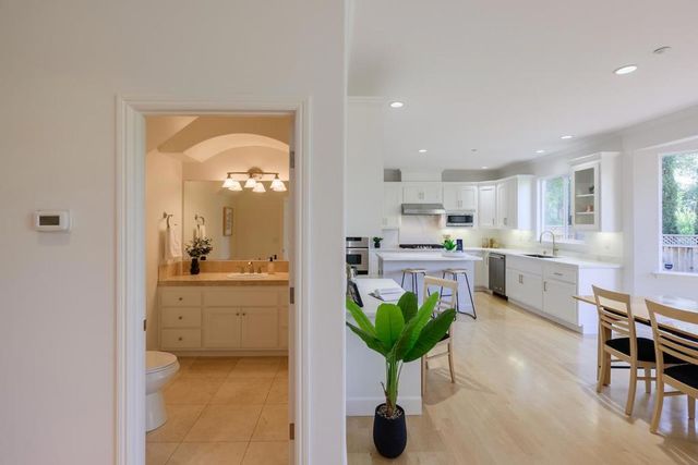 26 Torrey Oaks Court, Scotts Valley, CA 95066