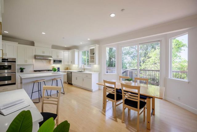 26 Torrey Oaks Court, Scotts Valley, CA 95066