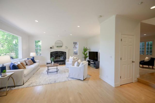 26 Torrey Oaks Court, Scotts Valley, CA 95066
