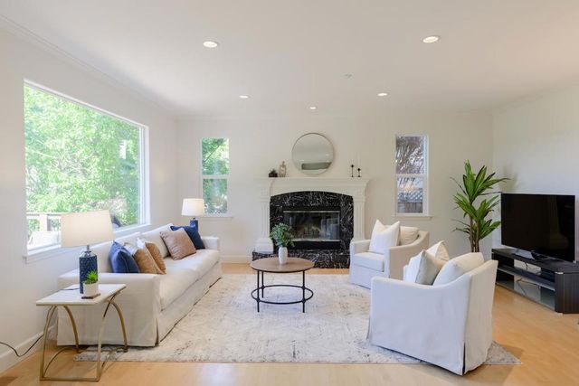 26 Torrey Oaks Court, Scotts Valley, CA 95066