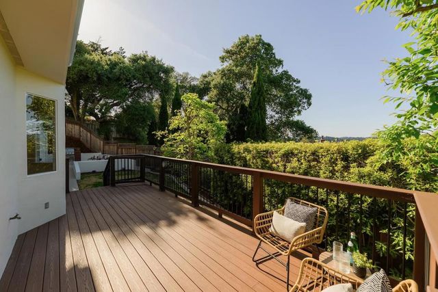 26 Torrey Oaks Court, Scotts Valley, CA 95066
